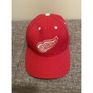 Vintage 90’s Detroit Red Wings Hat Cap Logo Athletic NHL Snapback Red